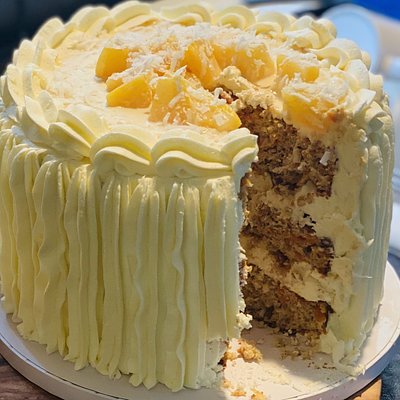 Hawaiian Carrot Cake 8" 3 Layers
