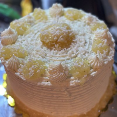 8in Torte Layers Pineapple Coconut
