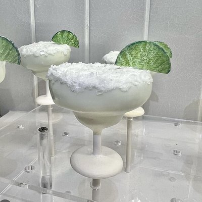 Custom Cake Pops