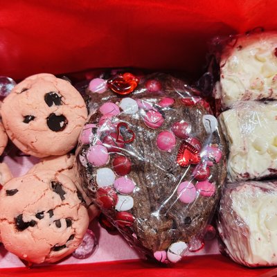 Valentines Day Assorted Treat Box 