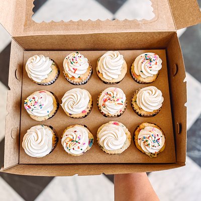 Cupcakes - 1 Dozen