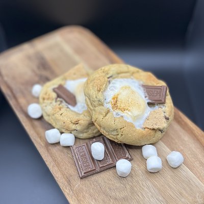 Smores' (Chocolate chip cookie base)