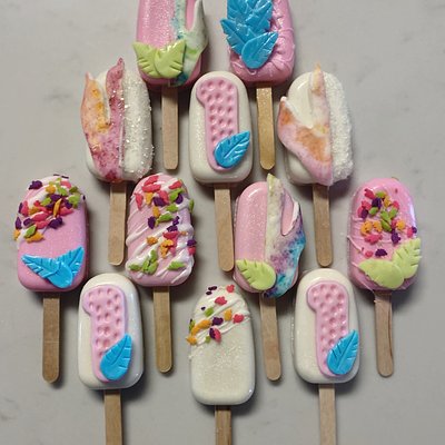 Cakesicles 
