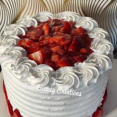 7 Inch Double Layer Strawberry Shortcake 
