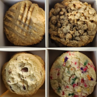 Assorted Dozen ( Up to 2 Flavors) 