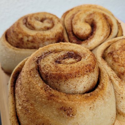 *vegan* cinnamon roll (each)