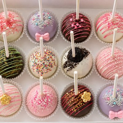 Cake Pops - Dozen 