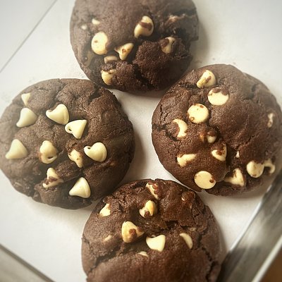Double Chocolate Chip Cookie 