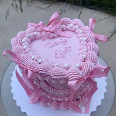 6 Inch Heart cake 