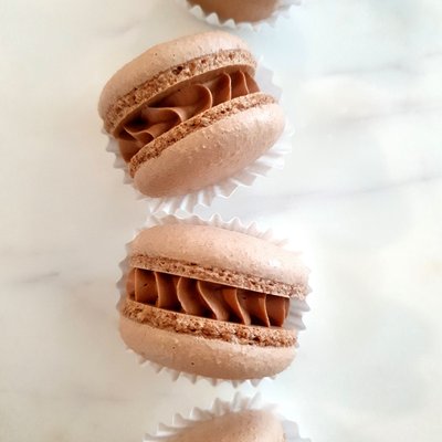 Chocolate Macarons 8 Pc