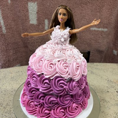 Barbie Cake 