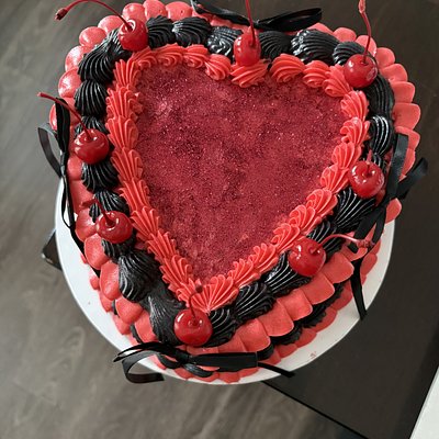 8 inch heart cake 