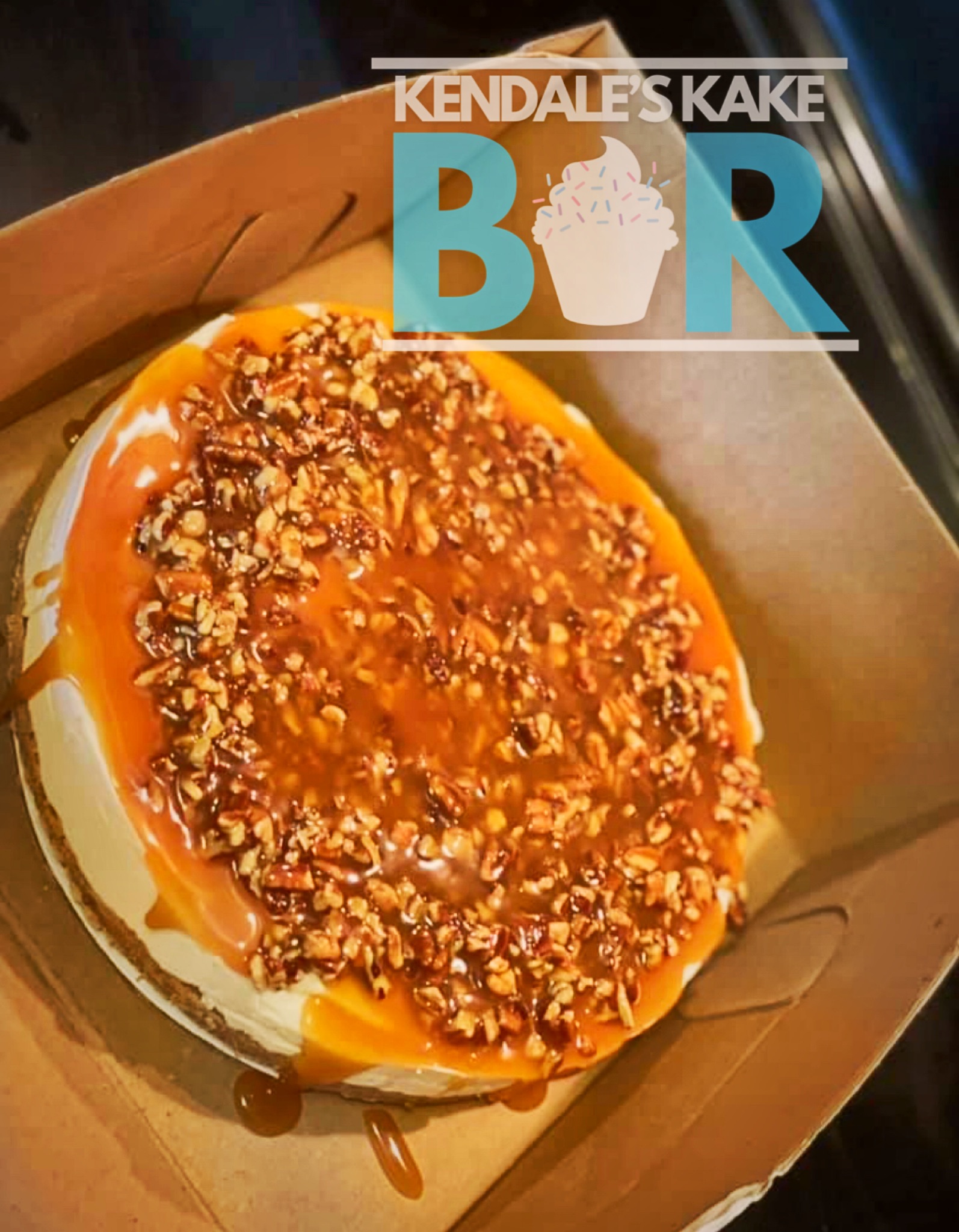 Carmel Pecan Cheecake (whole) 