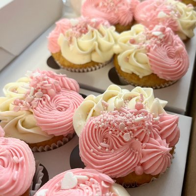🧁 Custom Cupcakes 
