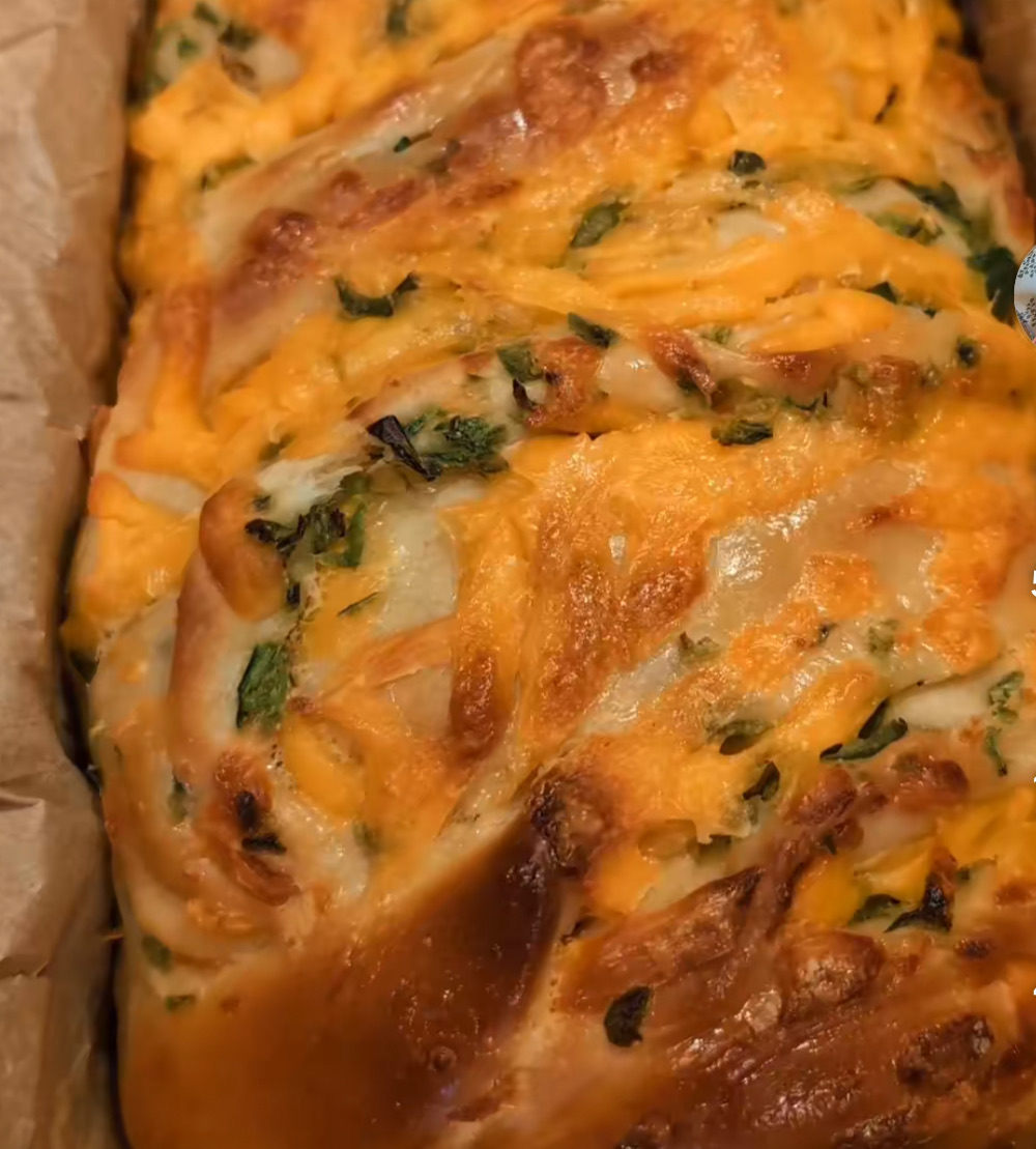 Jalapeño Cheese Loaf 