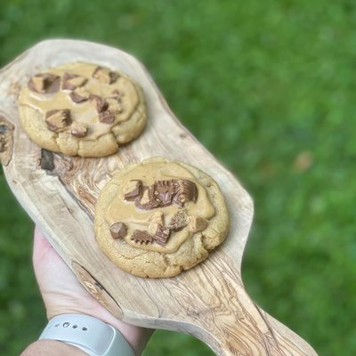 Jumbo Reese’s Cup Cookie