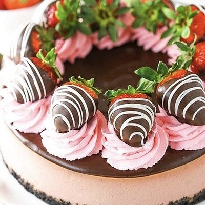 Chocolate Covered Strawberry Cheesecake 