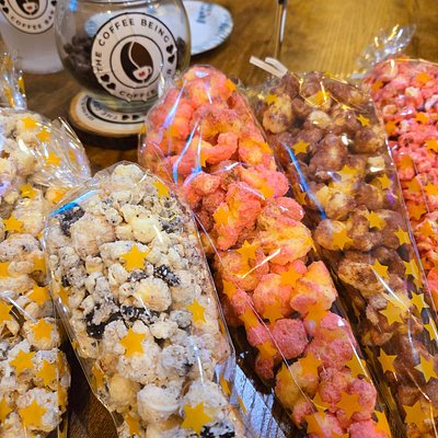 Medium/cone Bag Candy Popcorn