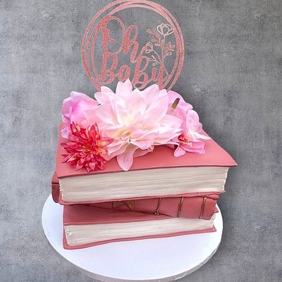 Sculpted/realism Cakes 