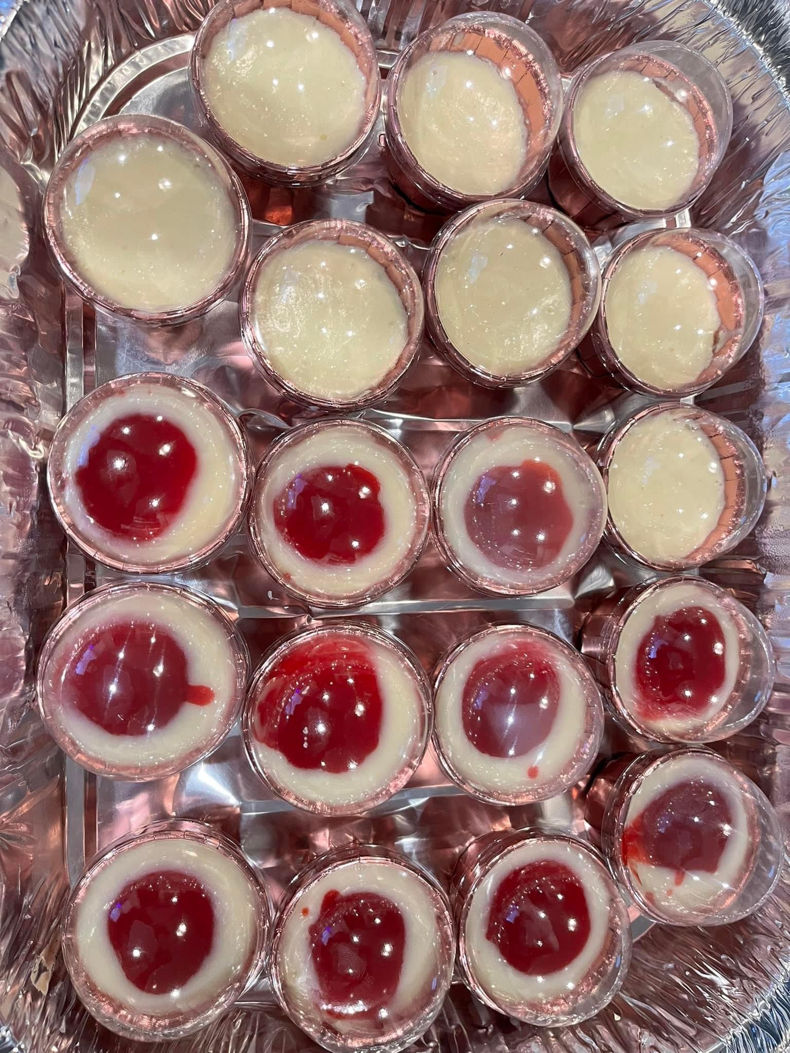 24 Mini Cheesecakes (3.5 Oz) 