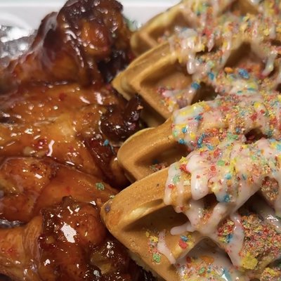 (6) CHICKEN & (4) WAFFLES