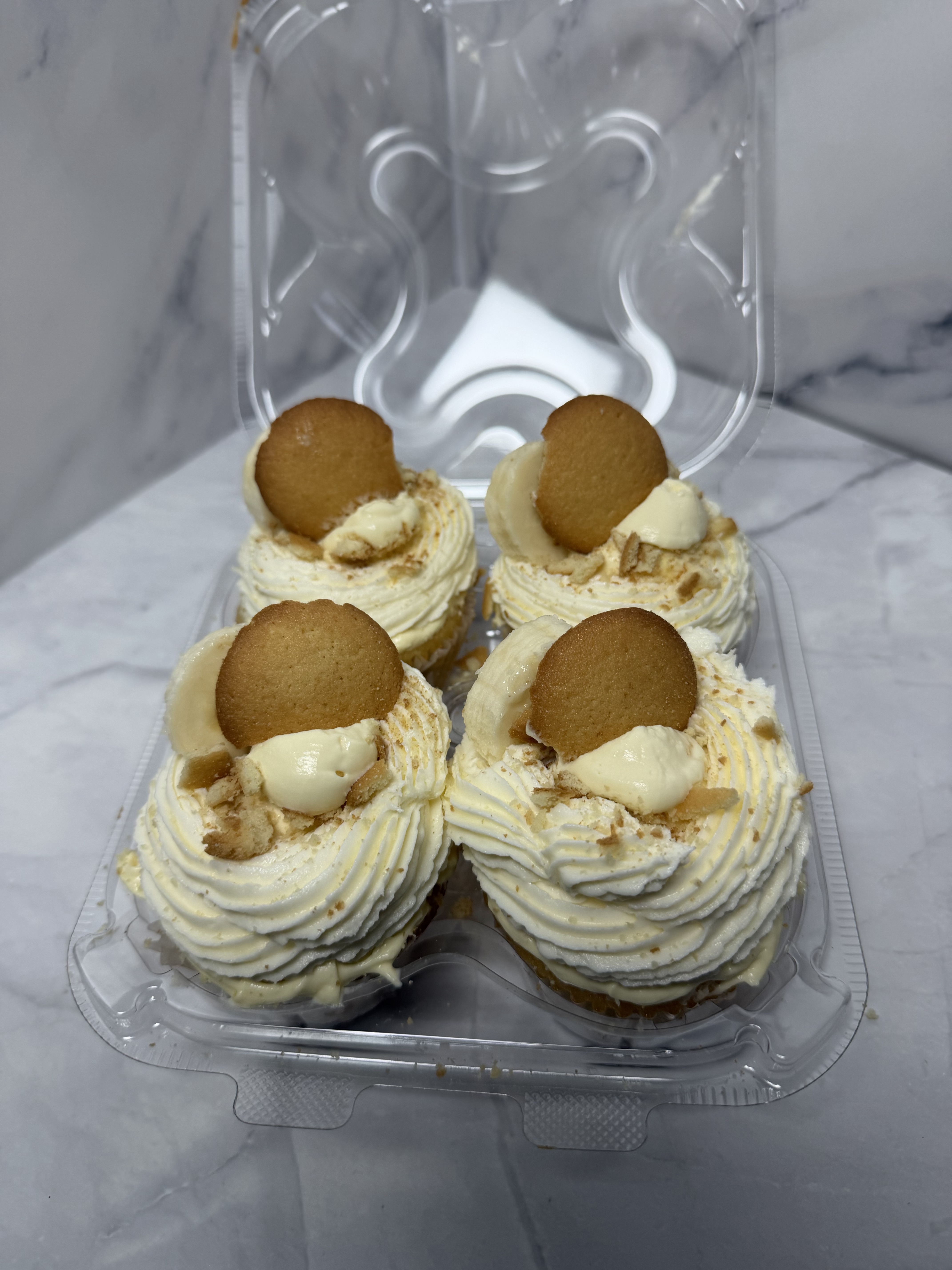 Banana Pudding Cupcakes Half Dozen 