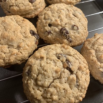 Oatmeal Raisin Cookies