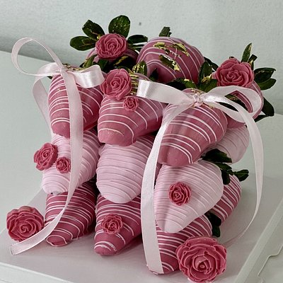 Chocolate Covered Strawberry Cake 