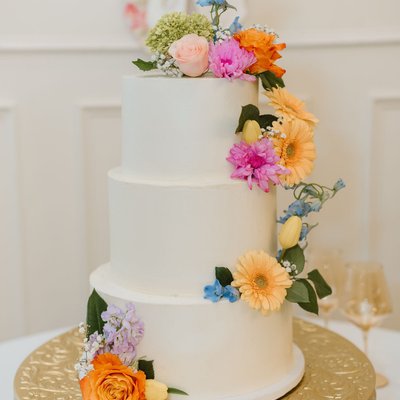 Custom cakes 