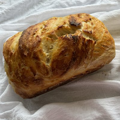Batard Shaped Traditional Loaf 