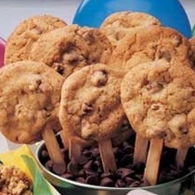 Chocolate Chip Cookie Pop (2)