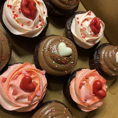 Chocolate Cupcakes - Frosted