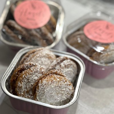 Dulce De Leche Sandwich Cookie