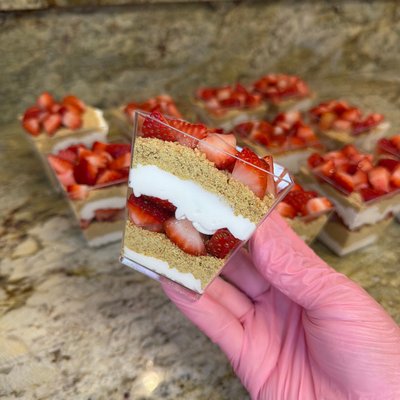 Mini Cheesecake Cups