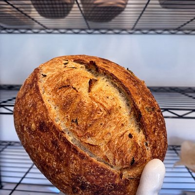 Smoked Cheddar & Jalapeño Artisan Sourdough 