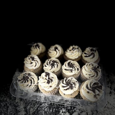 Cookies & Cream (Dozen) 