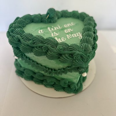 Custom Cake - 7 Inch 2 Layers