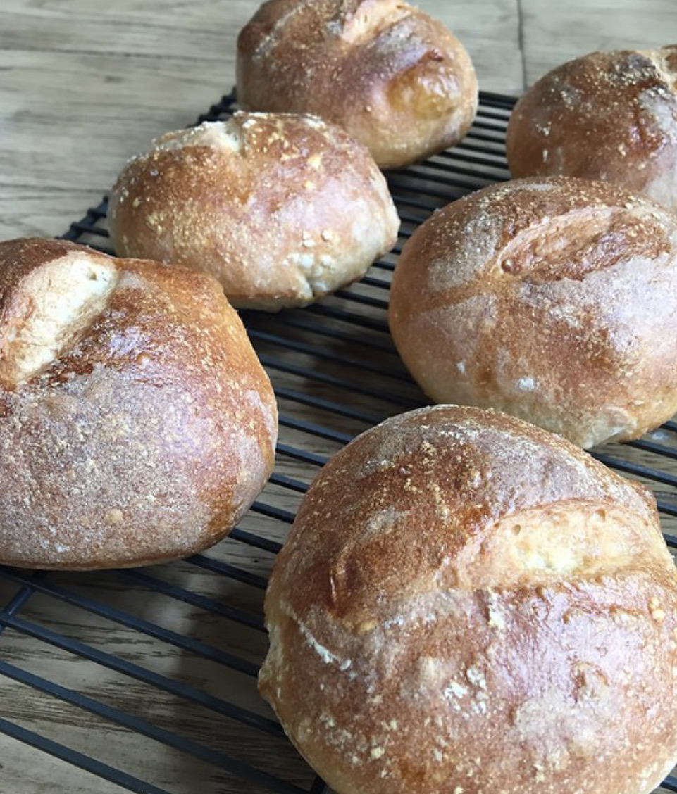 Sourdough Dinner Rolls