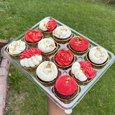 (12) Red Velvet Cupcakes