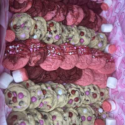 Valentine’s Gourmet Cookies Dozen (12) 