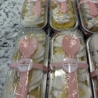 Savannah Gals Mini Lemon Cake