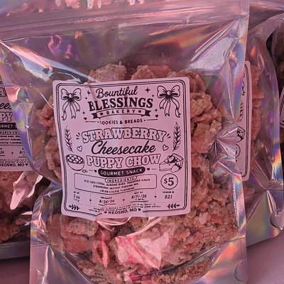 Strawberry Cheesecake Puppy Chow