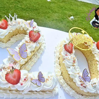 Custom Number/ Letter Cakes 