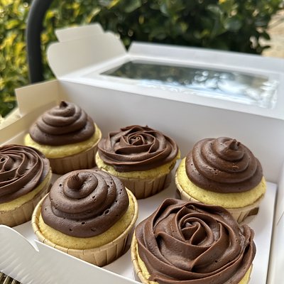 Half Dozen Cupcakes
