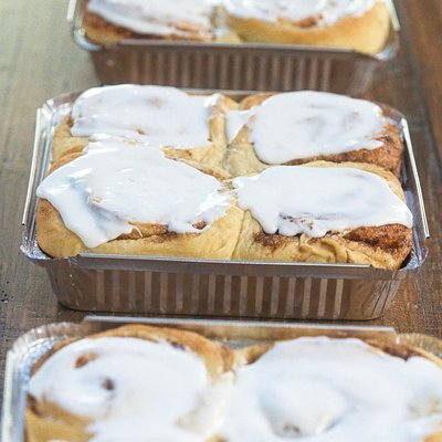 Cinnamon Roll Glazed (4 Jumbo Size)
