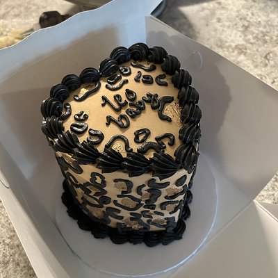 custom cake order