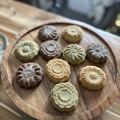 Butter Press Cookies Box Of 12 - 05/30