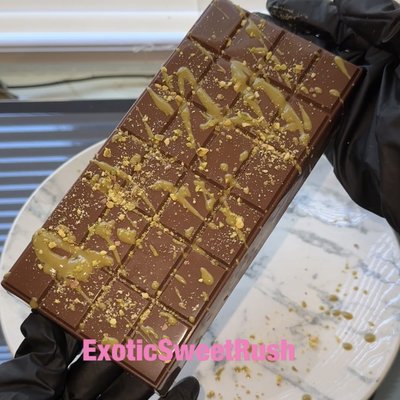 Dubai Pistachio Chocolate Bar