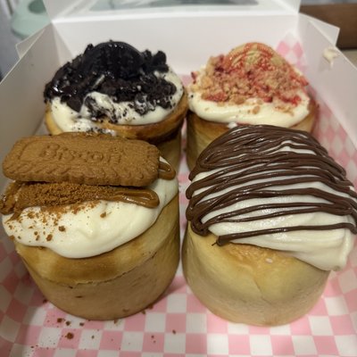 4 Large Rolls Pack 