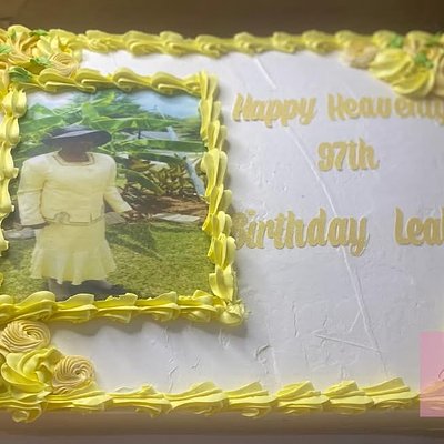 Full Sheet Cake ( Serves 64-96)